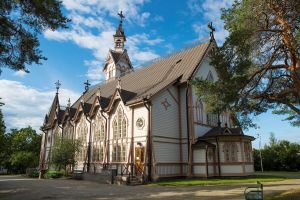 Lukijan mielipide: Kirkkovaltuustoihin kattava kirjo seurakuntalaisia