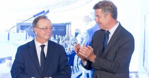 Vivas aterriza en Bruselas con el respaldo del Four Seasons para europeizar la crisis en Ceuta