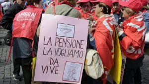Pensione a 64 anni, la Lega rilancia. Ma con l’assegno tagliato del 10%