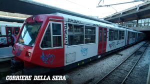 Circumvesuviana, operaio folgorato da cavo elettrico: gravi condizioni. Sospesa la linea per Napoli, forti disagi