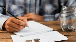 Settembre, stangata per le famiglie: 4 toscani su 10 non hanno mille euro per un imprevisto. Gli errori da evitare