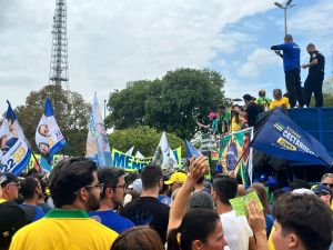 Não foi um ato golpista: até a imprensa reconhece que protestos contra Moraes são legítimos