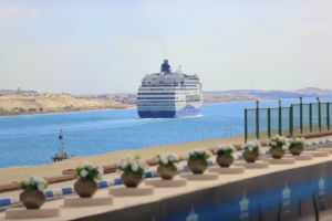 Why Is El-Sisi’s regime considering the sale of the Suez Canal?!