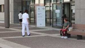 Nuova aggressione al Ca' Foncello: tira due pugni all'operatrice sanitaria