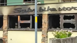 Zogno, incendio nel negozio di biciclette di via Mazzini: danni per oltre 500mila euro