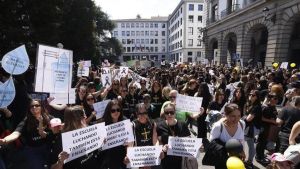 Los sindicatos eximen a los docentes de la bajada de resultados de los alumnos asturianos, todavía entre los primeros del país: 