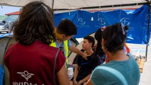 L’humanitaire face à ses contradictions: quand aider ne suffit plus