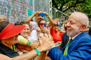Por que devemos votar em Lula?