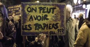 Durcir le droit des étrangers, une politique aussi néfaste humainement qu'économiquement