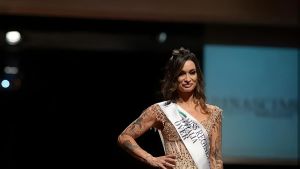 Valeria Brizio incoronata Miss Reginetta Over: “L’eleganza non ha età”