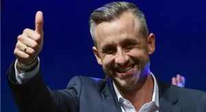 La destra avanza in Europa? Aboliamo le elezioni!