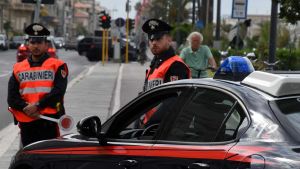 Non si ferma all'alt dei carabinieri: inseguimento in auto tra Parabiago e Marcallo, arrestato un 59enne