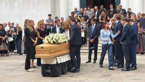L’ultimo saluto a Michele Cecconi, morto a 23 anni in un incidente con il trattore