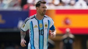 Lionel Messi buys second Spanish club, becomes majority owner in Eldenese