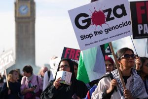 Prominent Jews among thousands to sign letter rejecting genocide charge against Israel