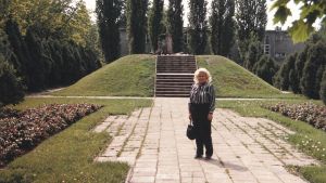 An AfD Leader Called It a Monument of Shame. Edna Was Born at Miła 18.