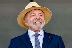 Vote. Vote em político. Vote em Lula
