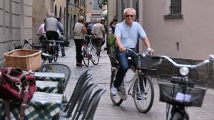 Bici vietate nel centro di Como, tutto pronto per la pedalata di protesta: “Disposizioni irragionevoli”