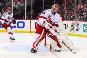Oilers bold prediction: An Edmonton goalie scores a goal this season