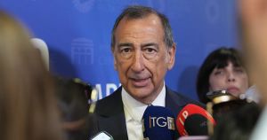 Le frecce a Beppe. La sinistra si boccia