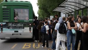 Scuola, prima campanella nella Marca: Mom schiera 411 bus
