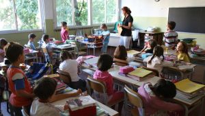 L’esercito dei precari a quota 900. Sei su dieci sono di sostegno. Debutto in classe, Cgil in piazza