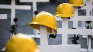 Morire di lavoro a 65 anni (e oltre): il triste record della Campania: terza in Italia