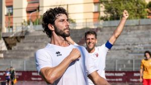 Alma, il diesse dopo il primo successo in campionato. Dalla Bona esalta l’identità fanese: 