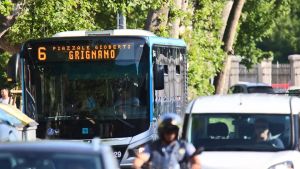 Pizzicata senza biglietto, schiaffeggia i controllori: condannata a un anno di reclusione