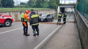 Maltempo, donna muore nel sottopasso allagato