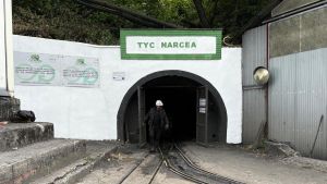El temor a perder la mina de Vega de Rengos impulsa un equipo de trabajo con TyC Narcea, el PP y agentes económicos y políticos: “Están jugando con una actividad trascendente”
