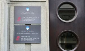 Umar podal novo napoved, ki kaže na izboljšanje letošnje gospodarske rasti