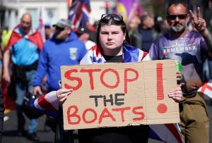 Antimigrant protesters bringing militancy to UK’s streets