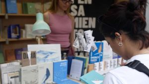 Suspenso en lectura y aumento de la venta de libros: algo no encaja