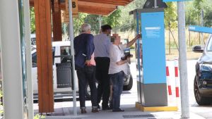 Tutti prigionieri nel parcheggio. All’ospedale in tilt il parchimetro, e le sbarre non si alzano più