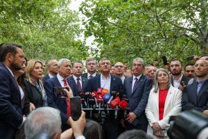 Beklenti tuzaÄŸÄ±: Muhalefet siyasetinde umut, algÄ± ve gerÃ§eklik arasÄ±ndaki tehlikeli mesafe