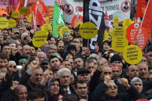 Barışın diyalektiği ve tarihsel hafızanın siyaseti: Alevi Aydınlar Bildirgesi üzerine Marksist ve eleştirel bir okuma