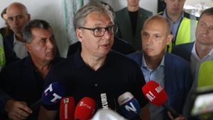 “Kada kamere odu, ostaje čovek koji čeka”: Zašto Vučić i Lončar više ne spominju liste čekanja?