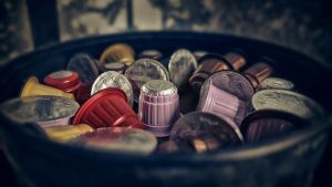 Capsule del caffè e rifiuti, dove si buttano in Toscana? Nuove regole ma non uguali per tutti