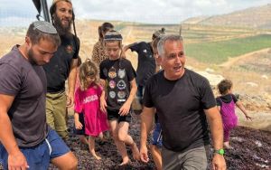 How did ancient Israelites make wine? Scientists are stomping grapes to find out