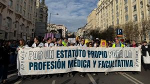 Los médicos convocan huelga indefinida nacional a partir del día 28 de octubre