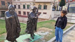 Así es la nueva escultura que sorprende en Oviedo: 