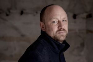 Dækningen af Knud Brix' stalkingsag afslører vores fordomme om mænd