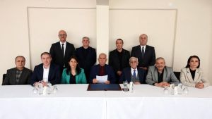TÜRK VAR MI?