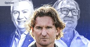 Whatever James Hird does next, it’s time for him to shed the entourage