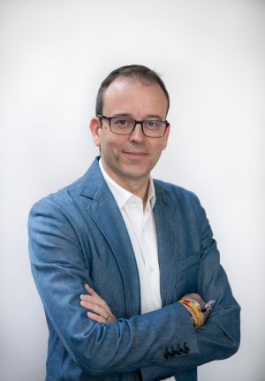 “Hi érem, hi som i hi serem”