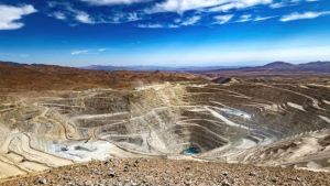 Mayor proyecto de inversión de la era Kast suspende su tramitación ambiental tras recibir 1.894 exigencias