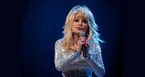Communication expert explains Dolly Parton’s trick to handle people who talked down to her