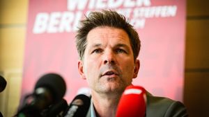 Ermittlungen setzen SPD-Kandidaten unter Druck: Wie Steffen Krach in eine Zwickmühle geraten ist