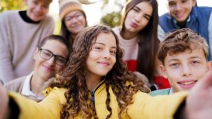 Schluss mit Teenager-Bashing! Wir Erwachsenen haben es verbockt